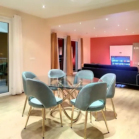 Holiday home Ricardo S Village In *